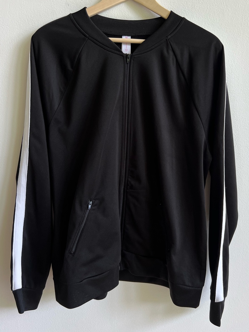 No Boundaries Black Athleisure Track Jacket Zip Front Striped Sleeve Sz XXL (19)